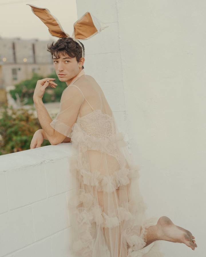 Ezra-Miller_(09B).jpg Ezra-Miller_(09B).jpg