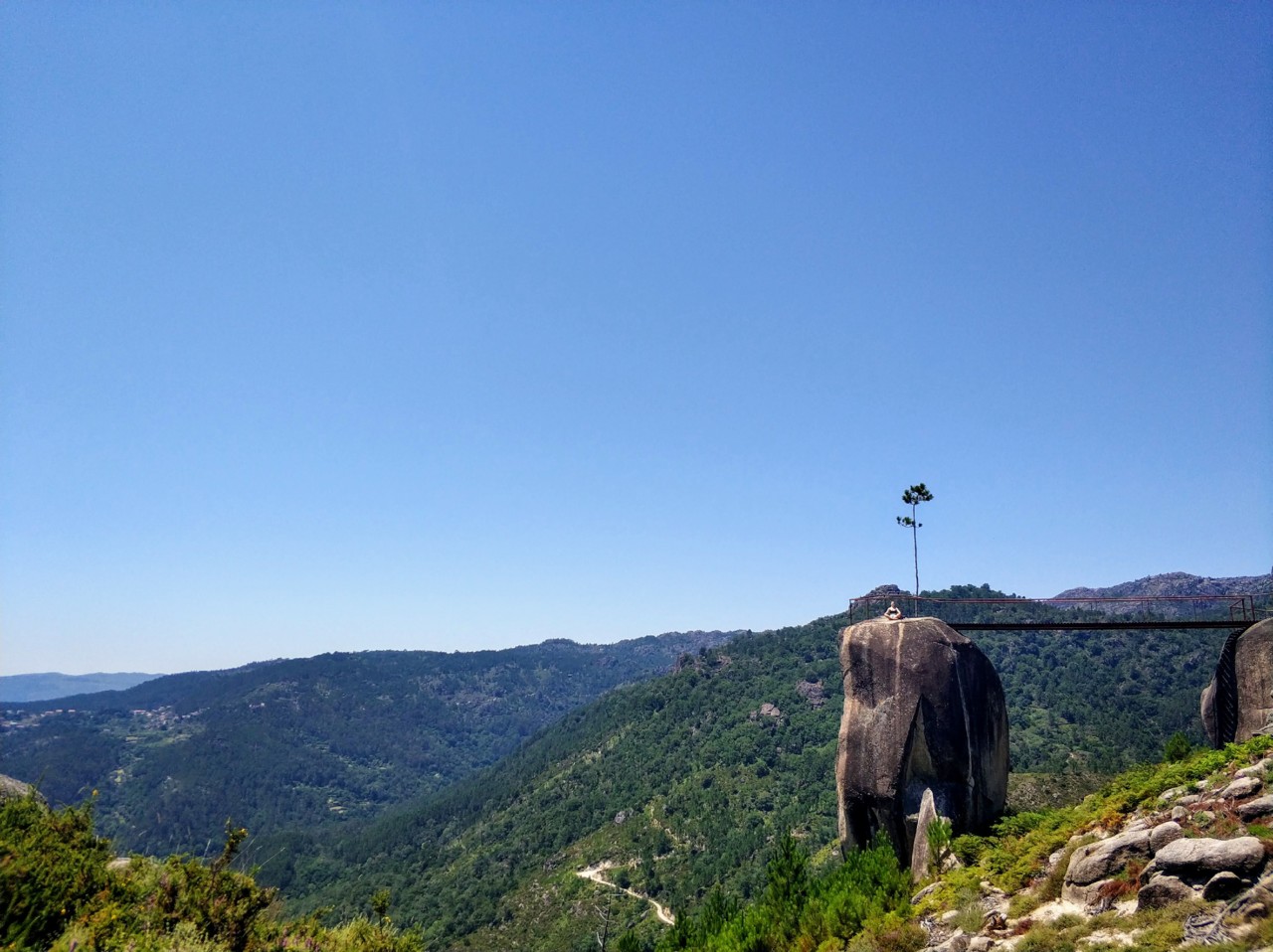 Meditação no miradouro.jpeg