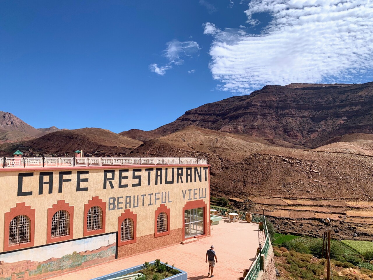 Restaurante no caminho.jpg