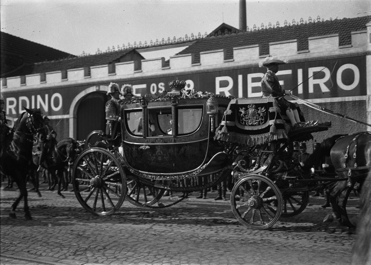 O cortejo aquando do juramento e proclamação de 