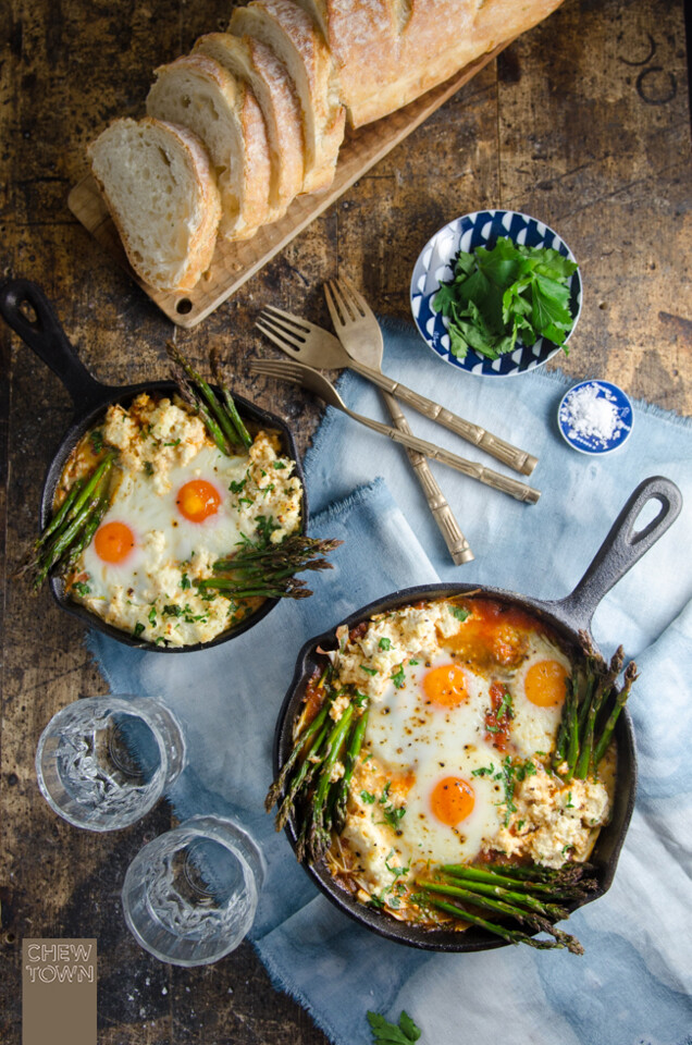 Baked-Eggs-in-Sugo-with-Asparagus-and-Ricotta-5.jp