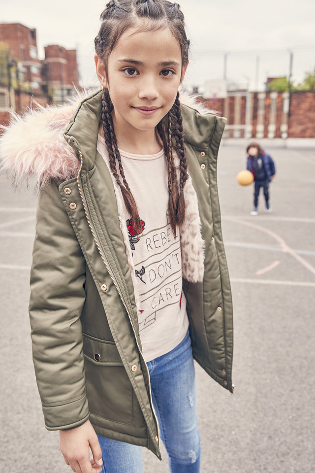 Leopard Print E25 $29, Top E6 $7, Jeans E15 $17..j