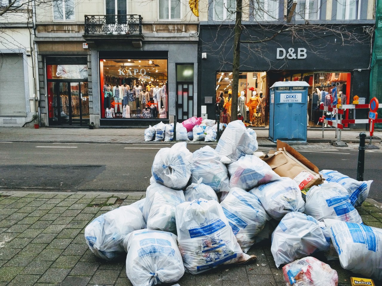 Lixo em Bruxelas.jpg