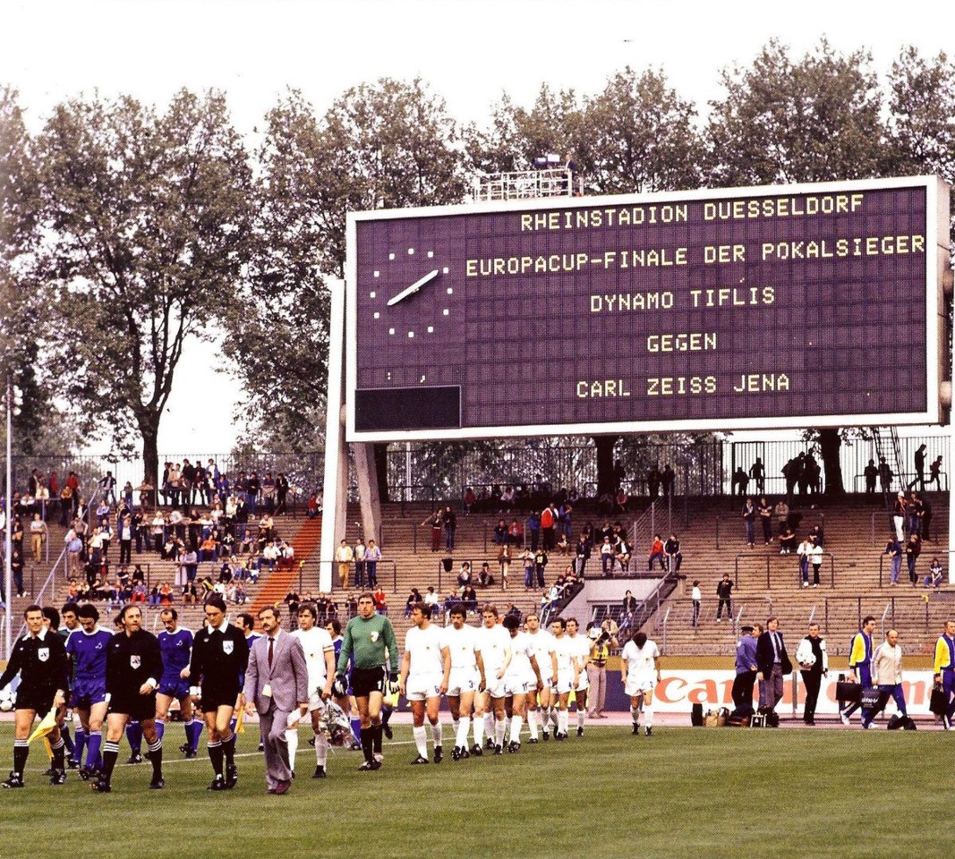 Düsseldorf acolheu final entre soviéticos e alemães de leste Düsseldorf acolheu final entre soviéticos e alemães de leste