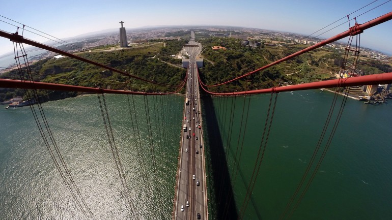 cropped-ponte-25-abril11.jpg cropped-ponte-25-abril11.jpg