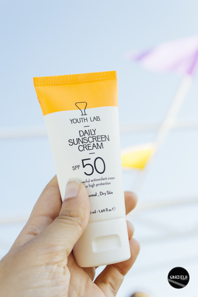 Youth_Lab_Daily_Sunscreen_Cream-009960.jpg