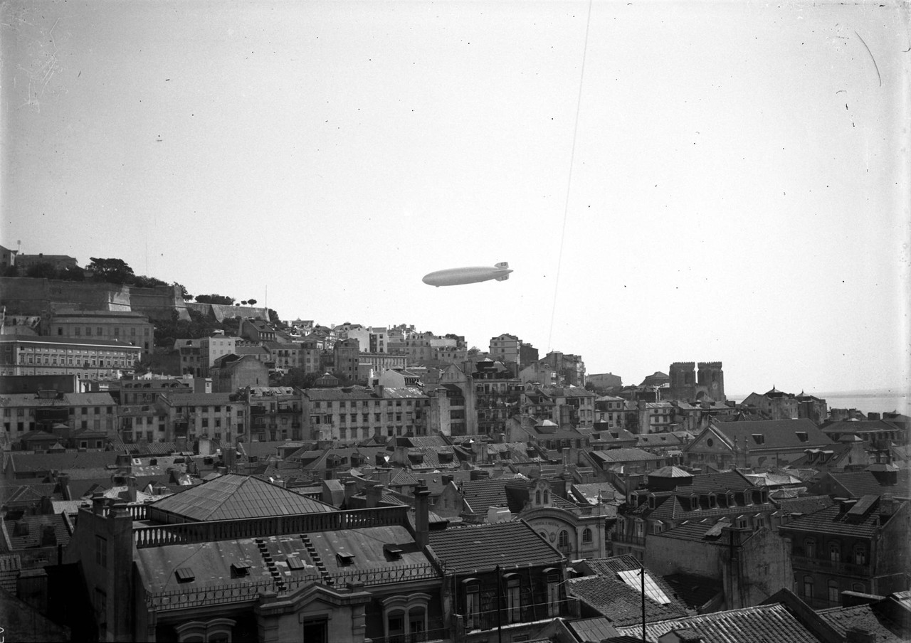 Panorâmica de Lisboa, vendo-se a Encosta do Caste