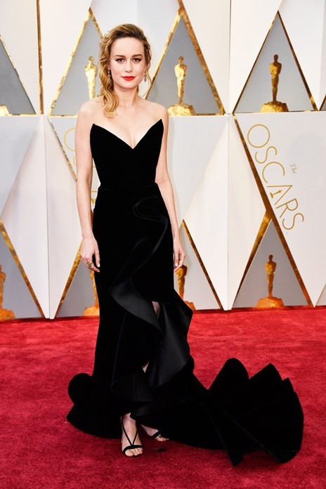 brie larson oscar de la renta.jpg