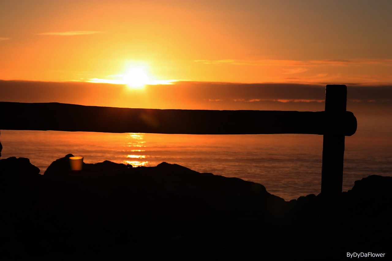 POR DO SOL NO PENEDO DA SAUDADE