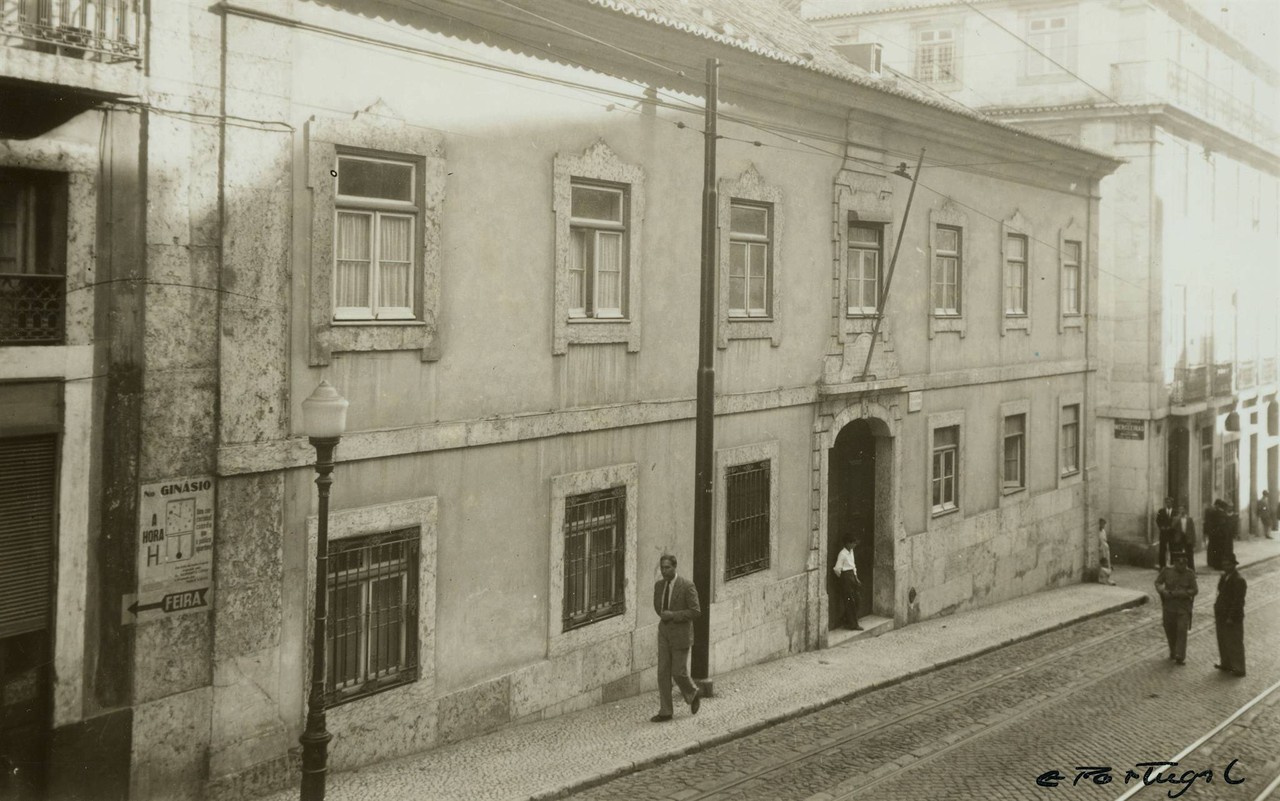 Mercearias de Dom Afonso IV e de Dona Briites, Rua
