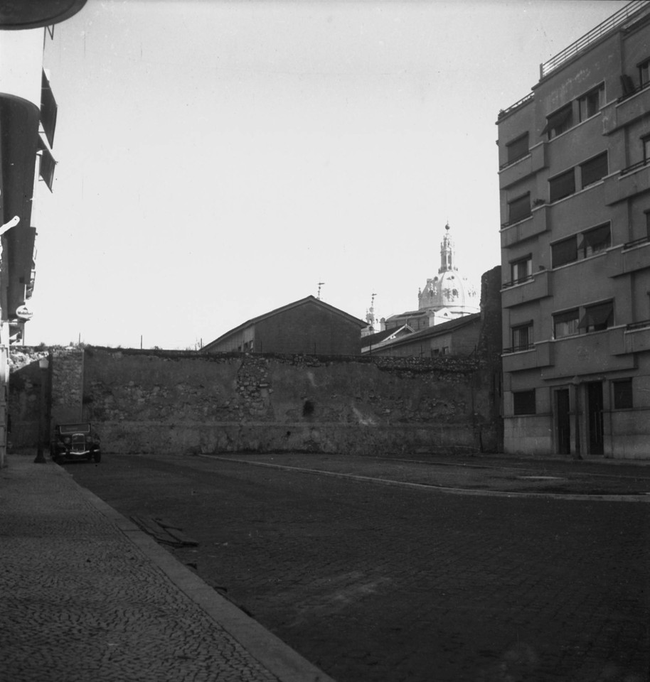Abertura da avenida Infante Santo, 1949, foto de J