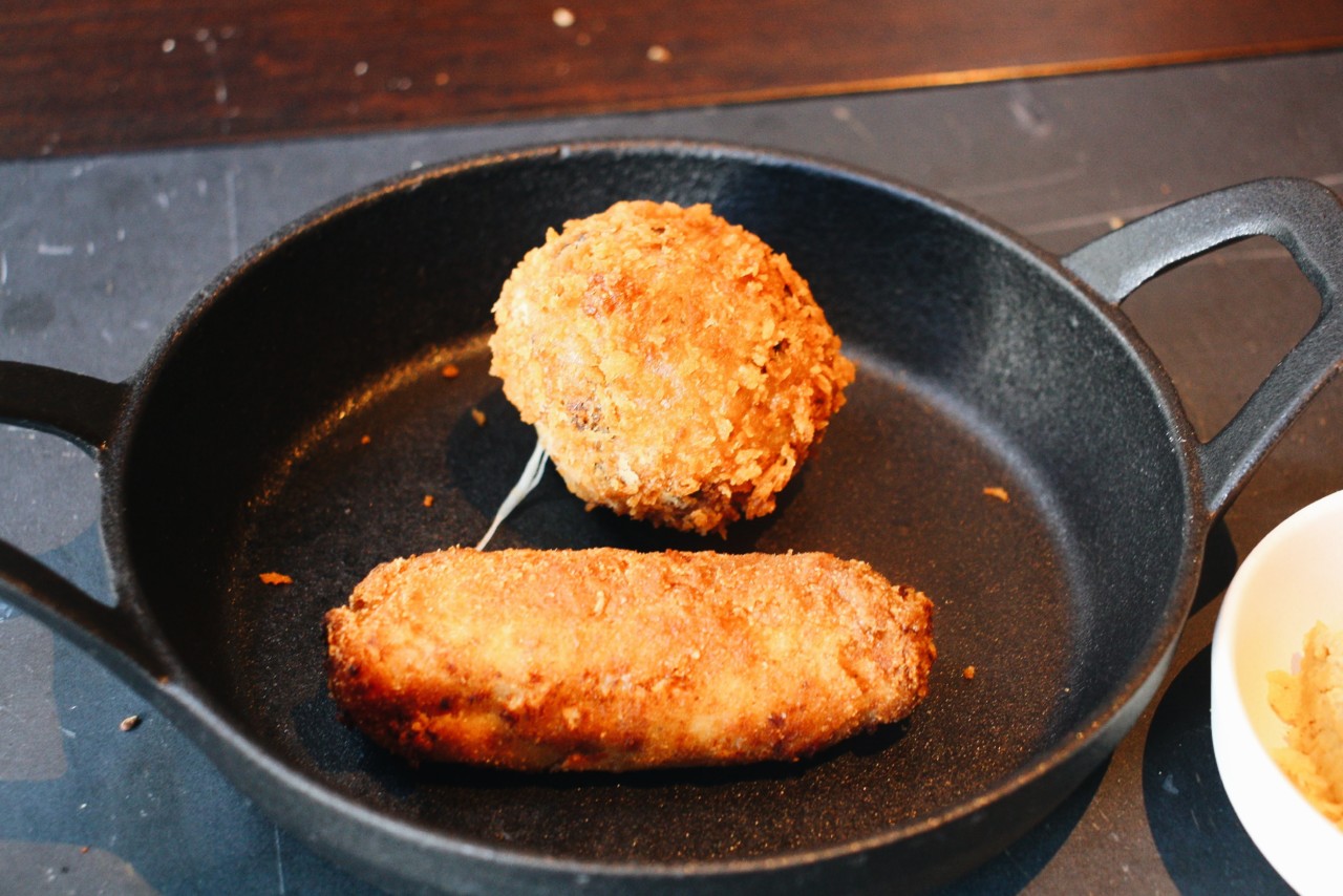mercantina-bistro-37-arancini-croqueta.jpg