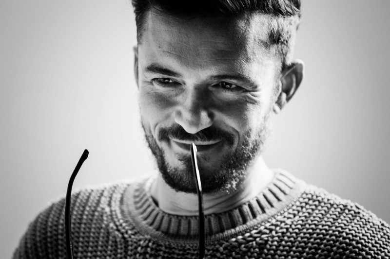 Behind-the-Scenes-Orlando-Bloom-BOSS-2020-Eyewear-