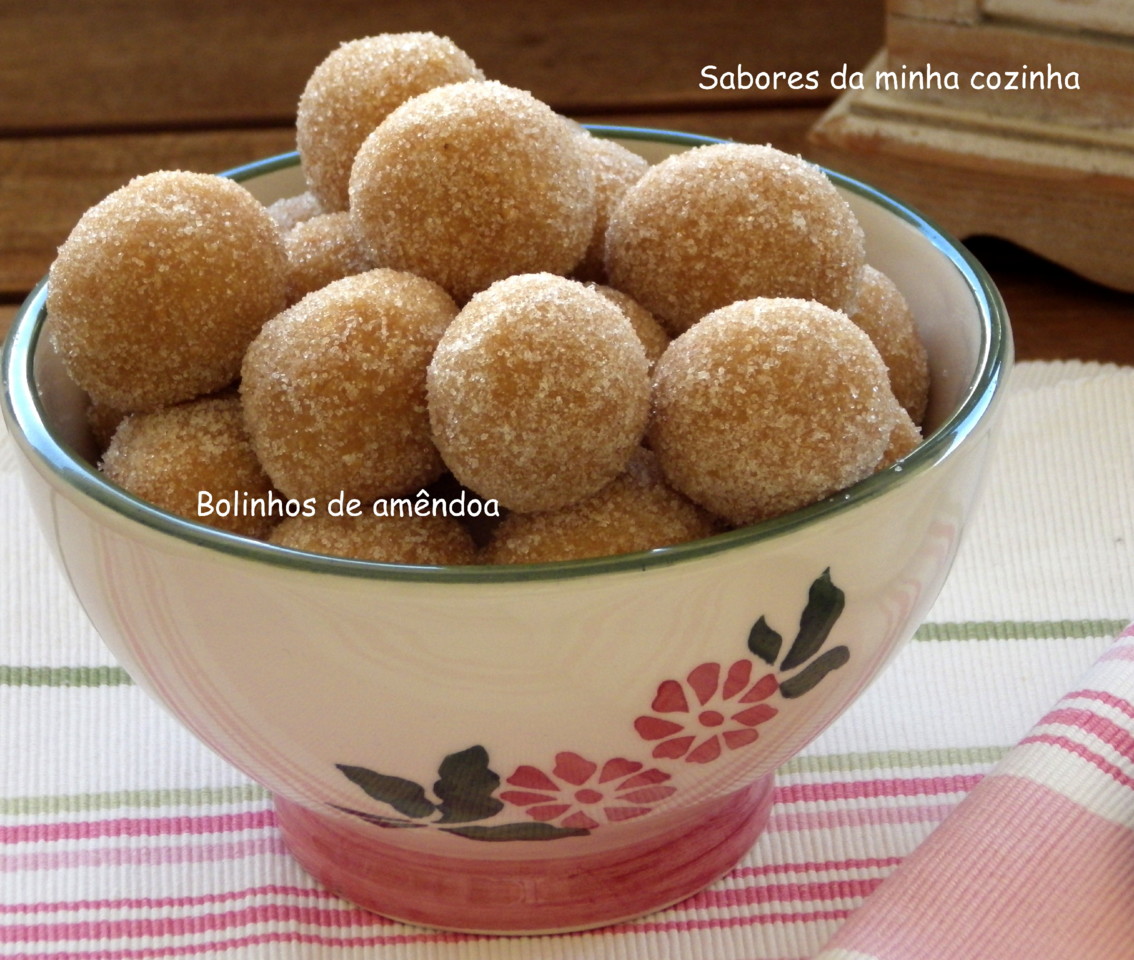 Bolinhos de coco  Águas do Algarve