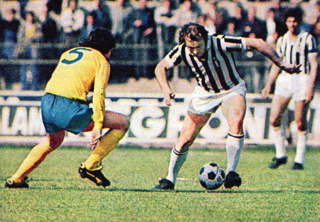 McFarland e Altafini foram protagonistas na primeira mão