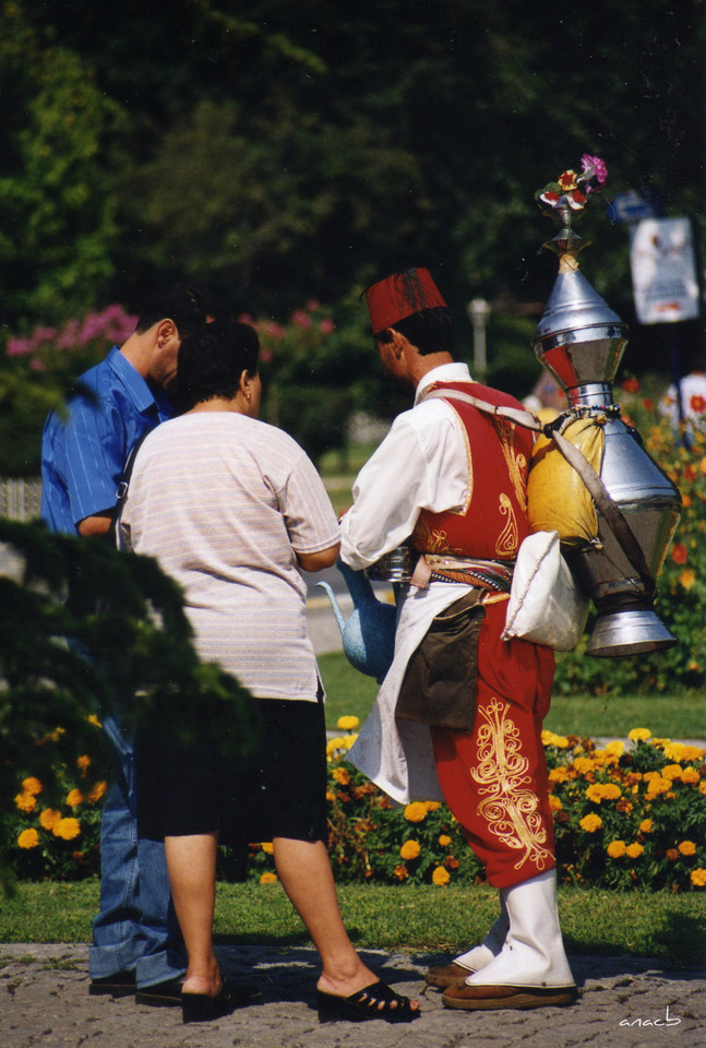 ao acaso #21 vendedor de chá Rize na Praça de Su