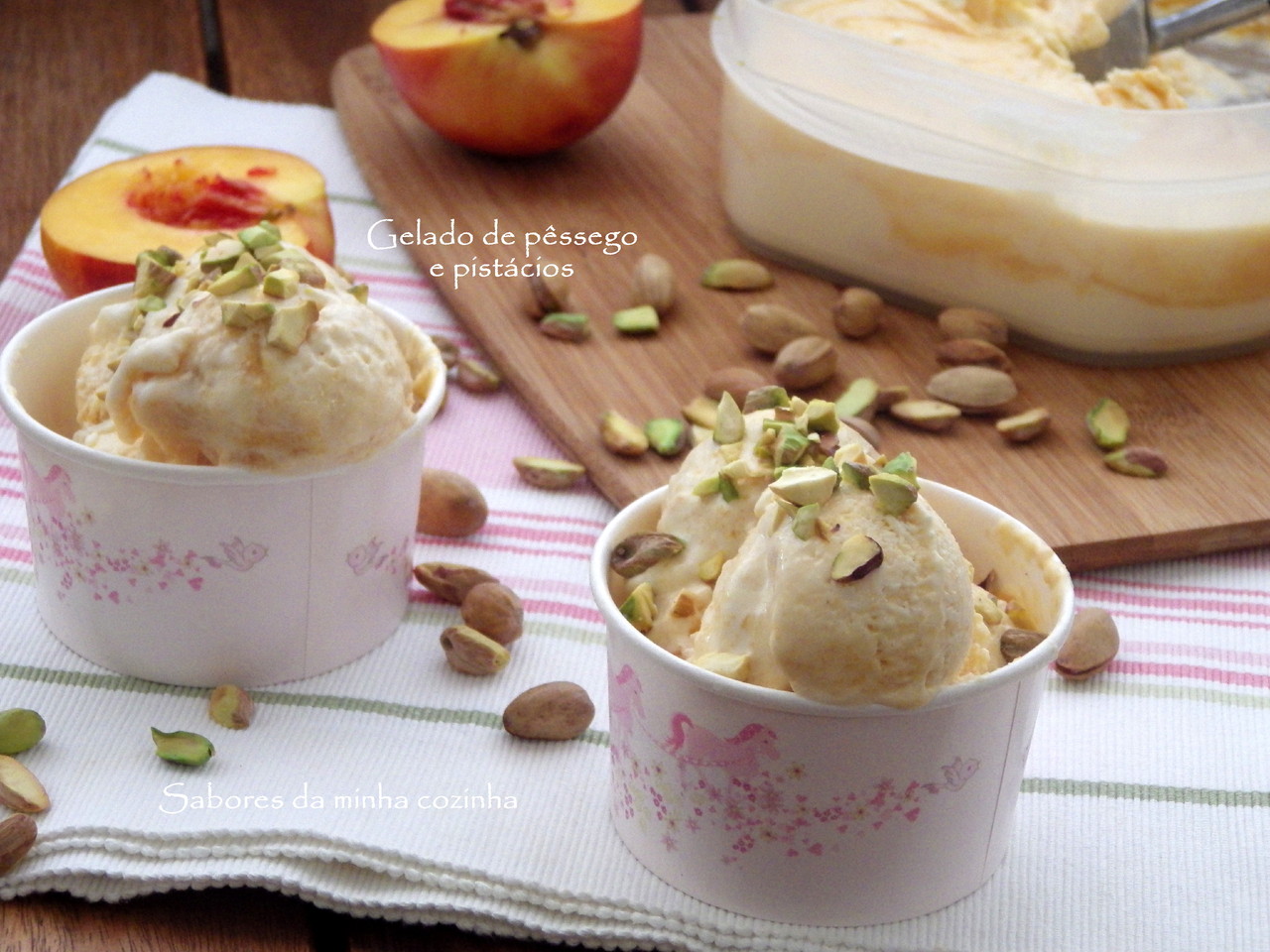 IMGP5009-Gelado de pêssego e pistácios-Blog.JPG IMGP5009-Gelado de pêssego e pistácios-Blog.JPG