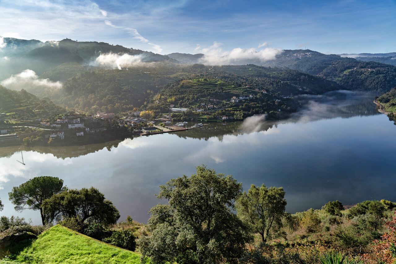 Paisagem Rio Douro Baião Aregos.jpg