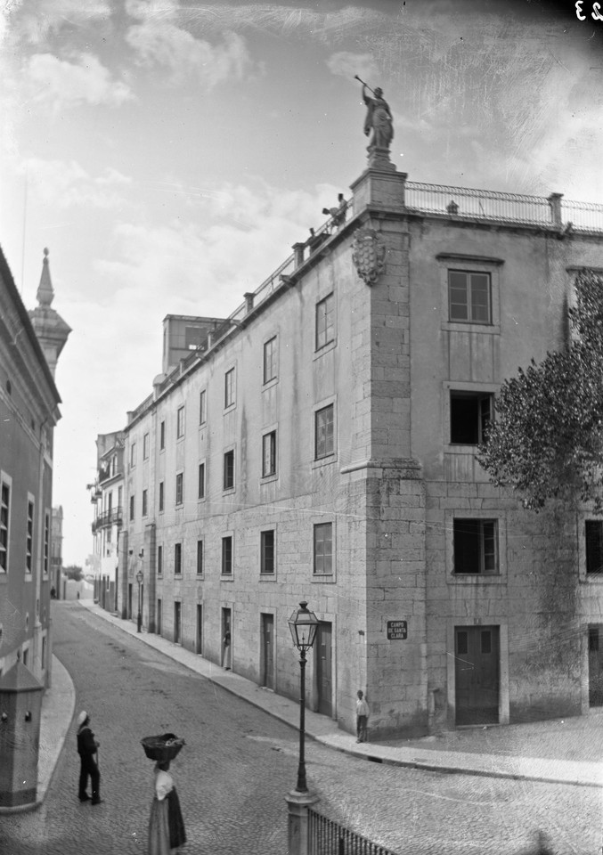 Palácio dos Condes de Resende.jpg Palácio dos Condes de Resende.jpg