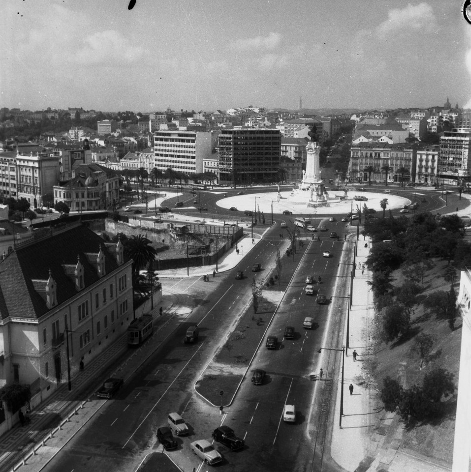 Panorâmica da praça Marquês de Pombal, vendo-se Panorâmica da praça Marquês de Pombal, vendo-se
