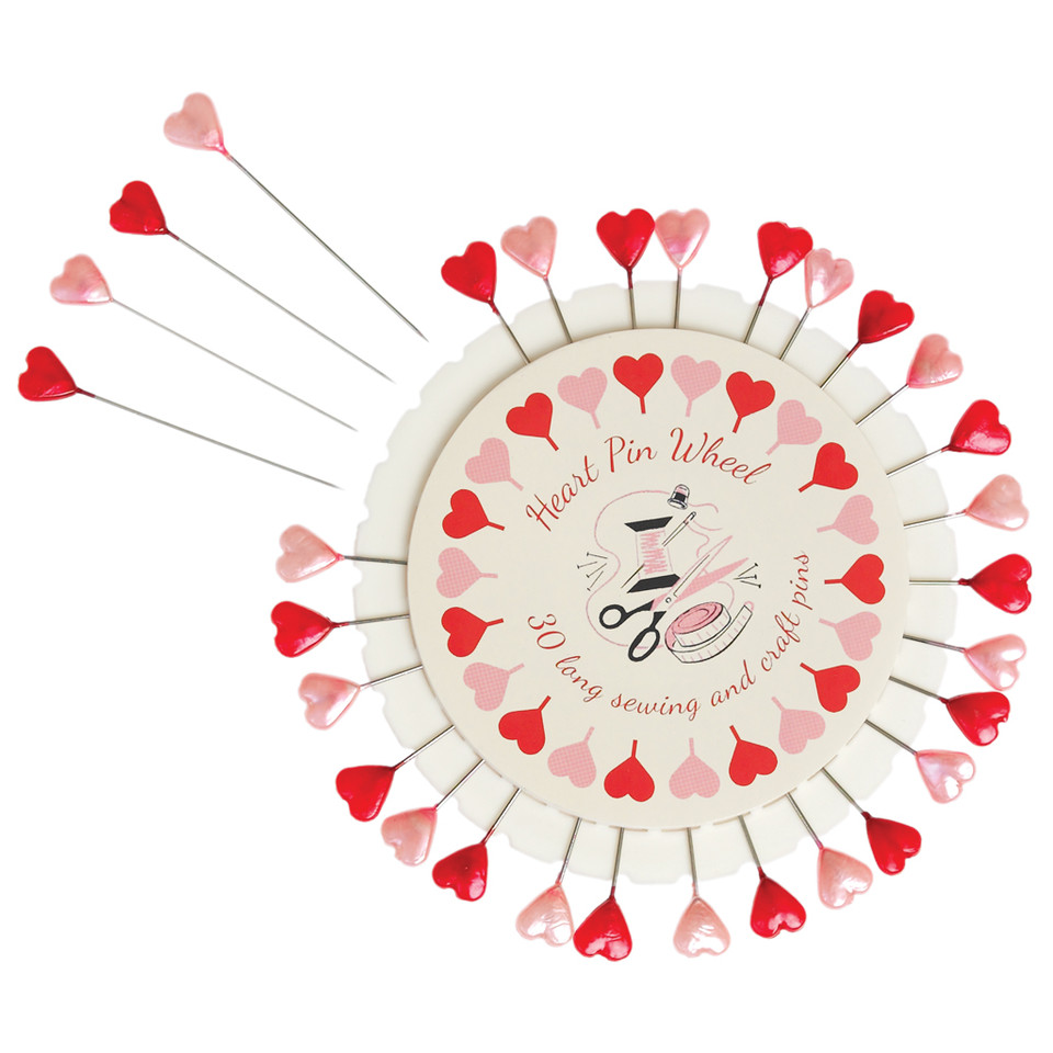 THIS & THAT_Alfinetes coração_pvp3,50€(1).jpg