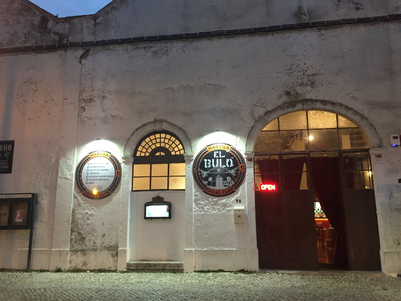 El Bulo Social Club by Chakall