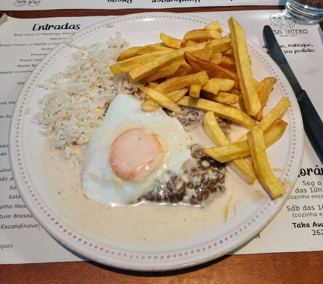 Jantar na Casa Antero, Caldas.jpeg