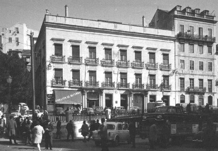 Largo de São Domingos, 1968, foto de Armando Ser