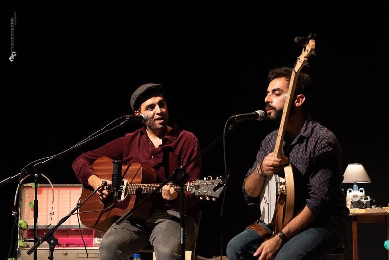 Foto Cronica 86DI NOV18 - A música do Flávio.jpg