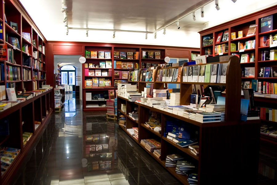 liv_20.jpg liv_20.jpg