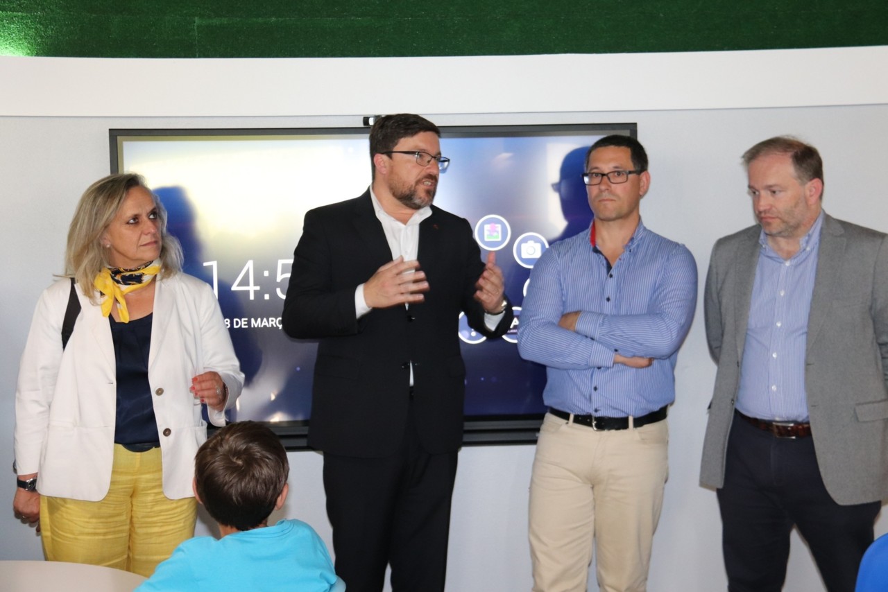 Inaugura├º├úo Sala do Futuro - Escola Alexan