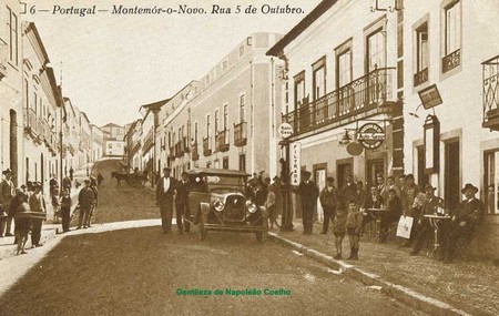 Pela direita, Montemor-o-Novo (R. Cinco de Outubro)