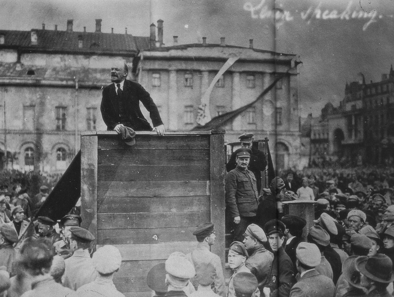 Lenin_addresses_the_troops_May_5,_1920 Lenin_addresses_the_troops_May_5,_1920