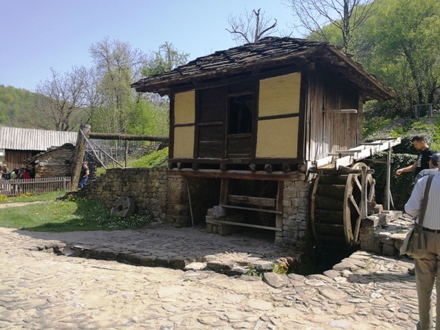 Veliko_Tarnovo_etar11.jpg