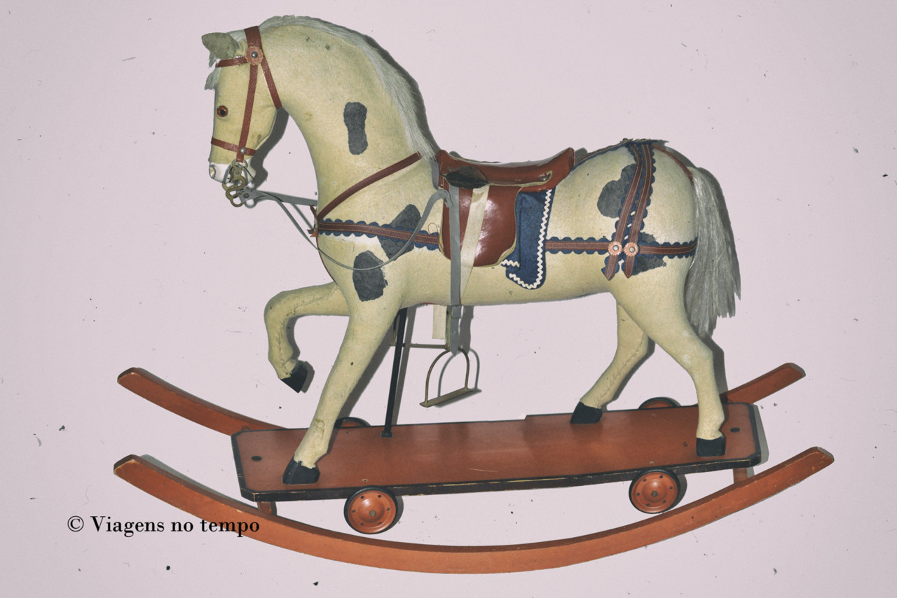 _DSC8367a - Cavalo de puxar - Baloiço (1900-1950)