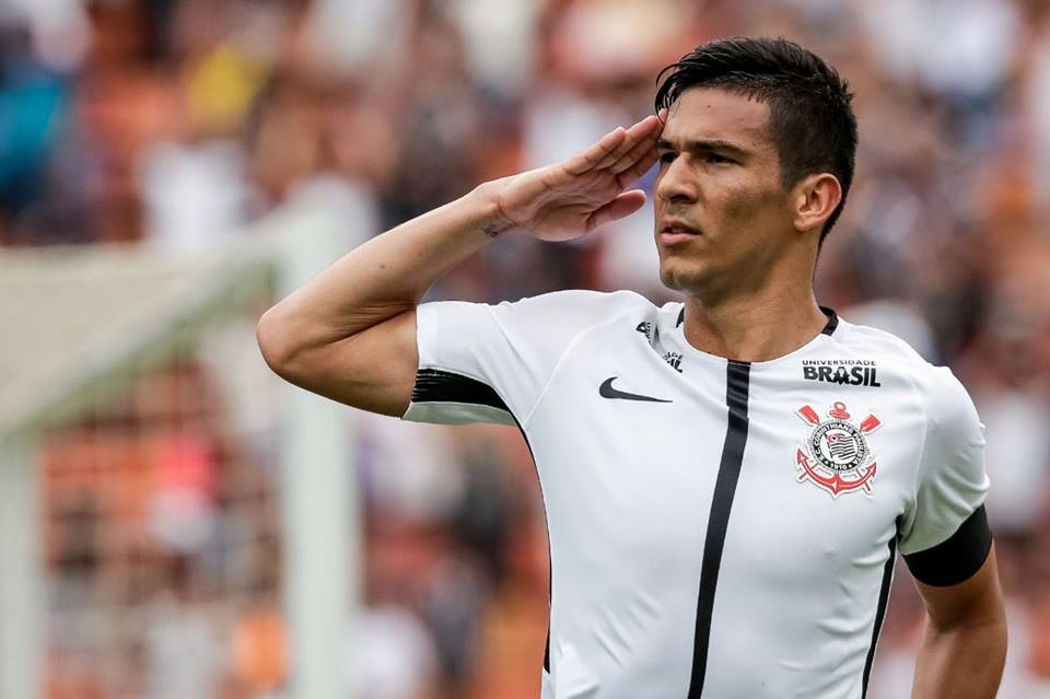 balbuena-corinthians1.jpg