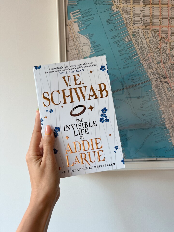 The Invisible Life Of Addie Larue V E Schwab Rita Da Nova