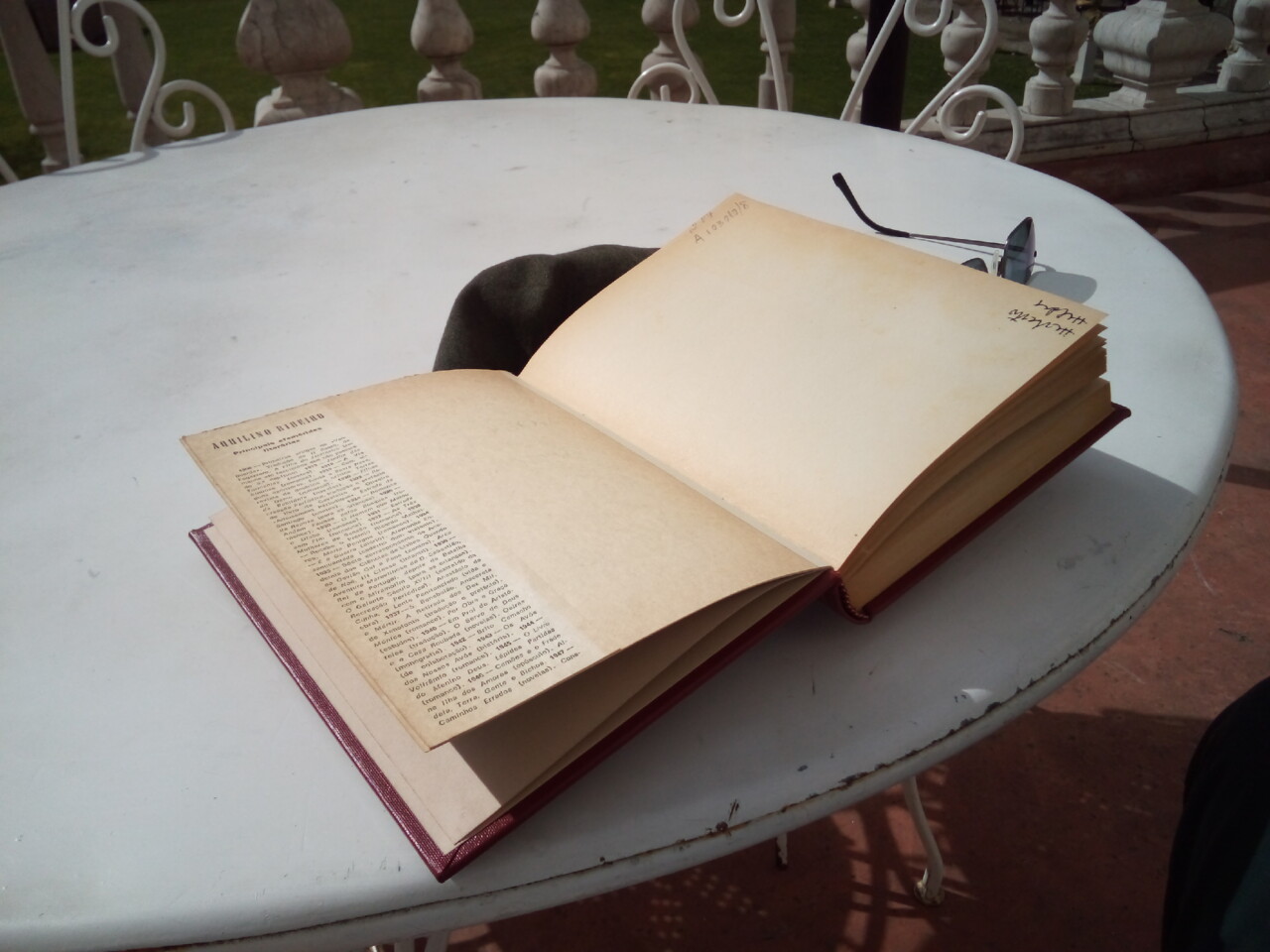 Aquilino Ribeiro, «Camões, Camilo, Eça e alguns mais : ensaios de crítica histórico-literária», Amadora, Bertrand, imp. 1975