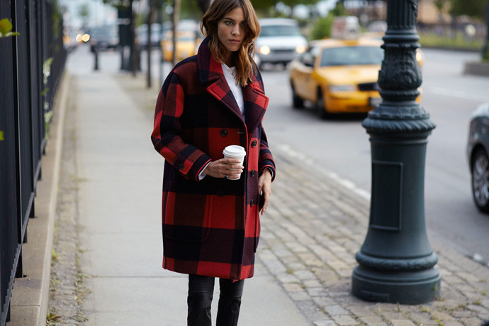 alexa-chung-hilfiger-plaid-jacket-fw14-collection-