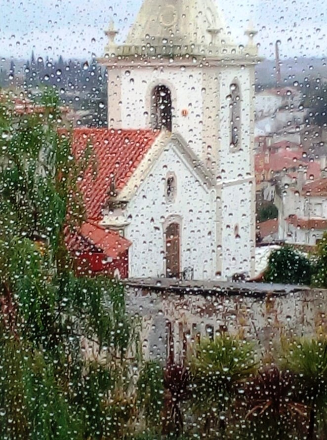 CHUVA NA VIDRAÇA.jpg