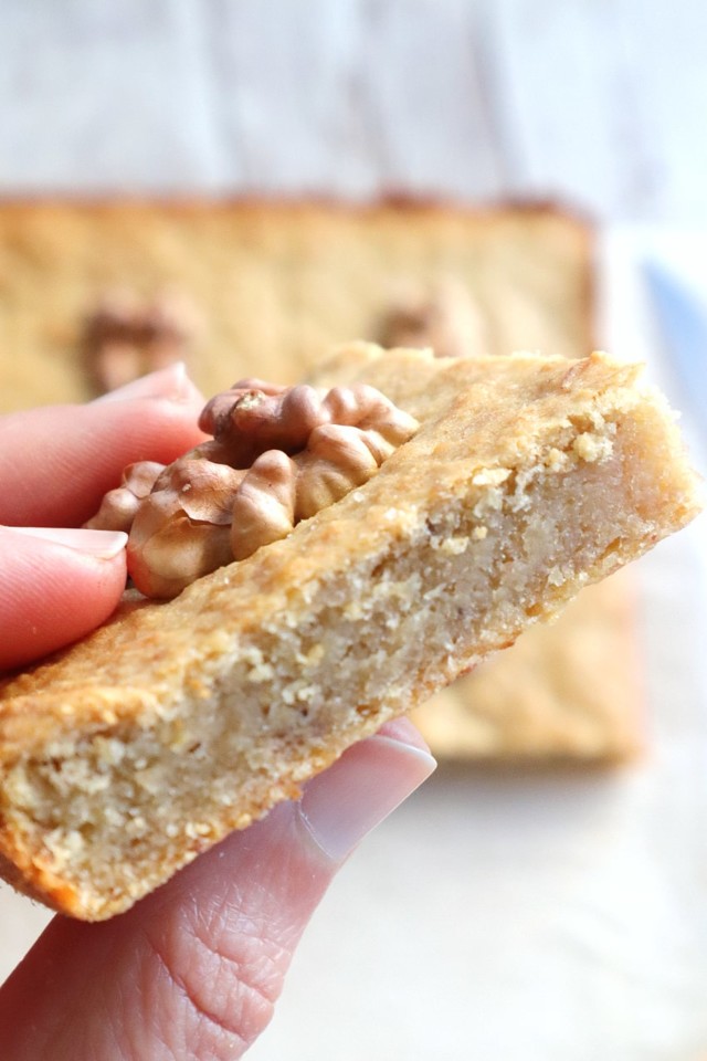 blondies de banana, chocolate branco e nozes