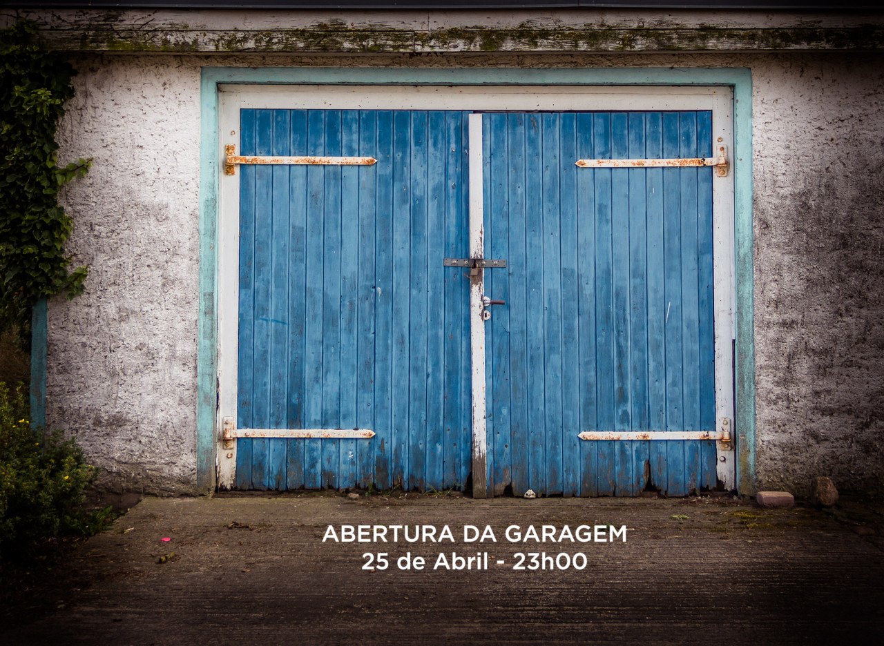 blue old garage.jpg blue old garage.jpg