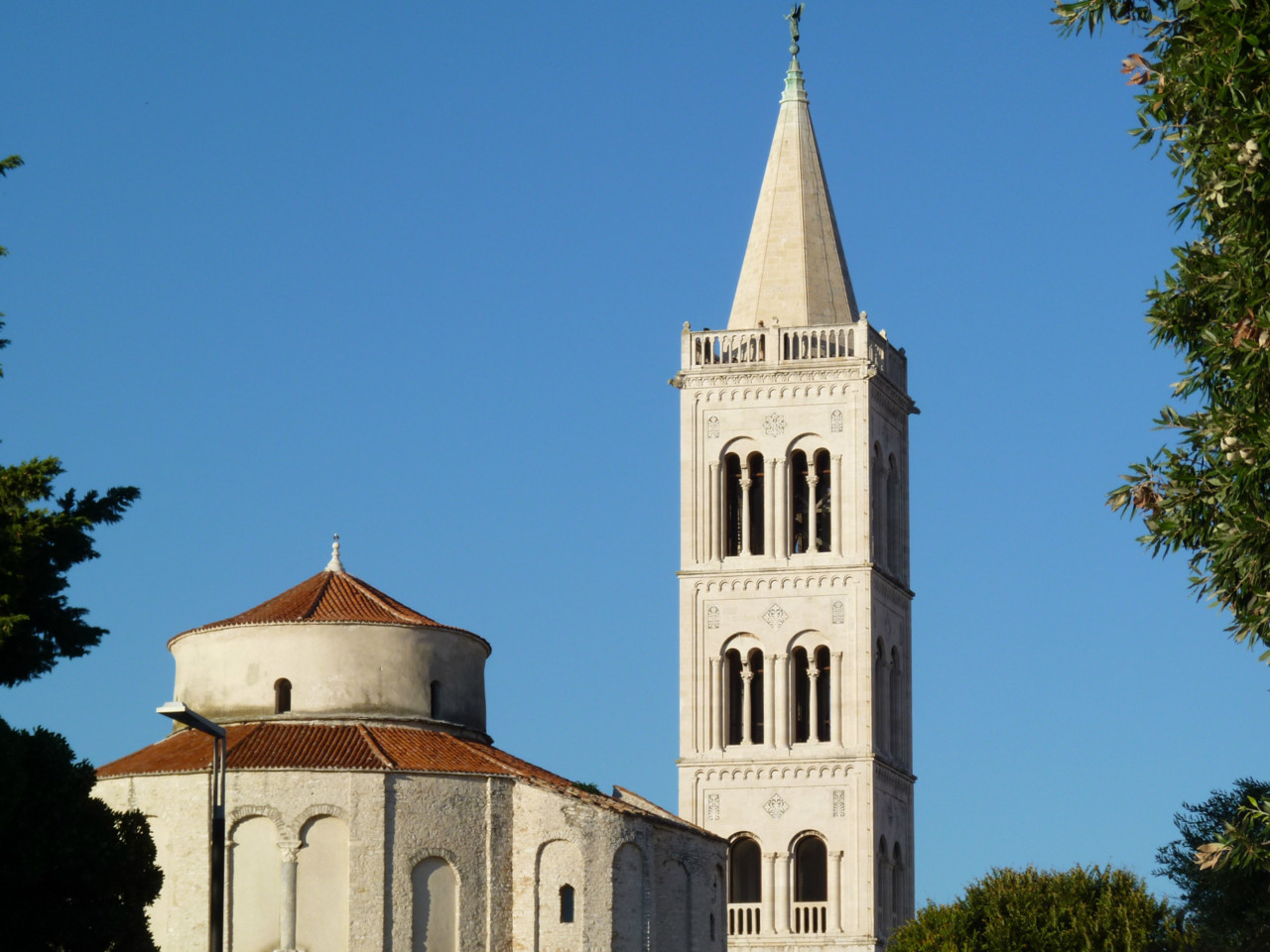 Zadar - São Donato e Torre do Sino (1).jpg