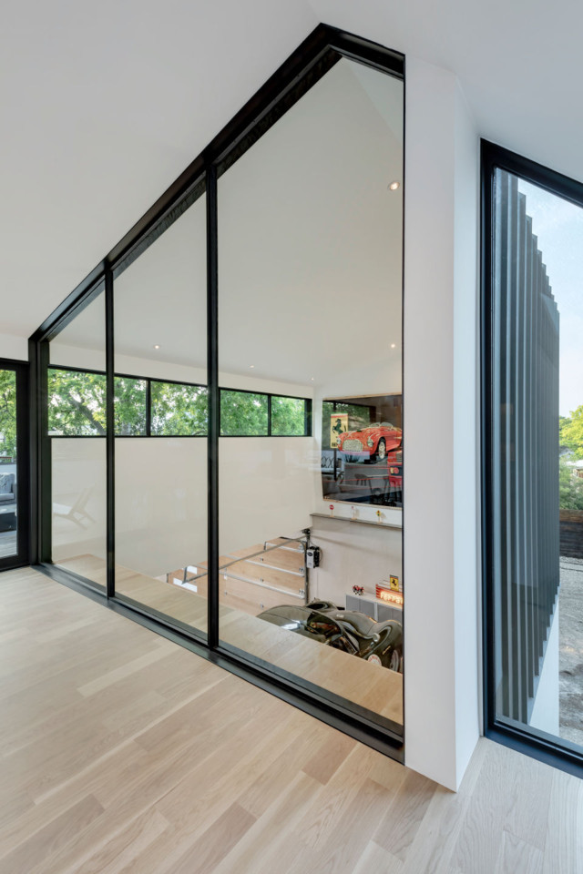 05-autohouse-by-matt-fajkus-architecture-_photo-by 05-autohouse-by-matt-fajkus-architecture-_photo-by