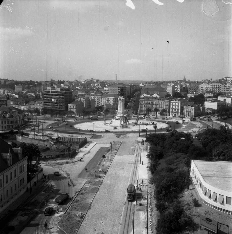 Panorâmica da praça Marquês de Pombal, vendo-se Panorâmica da praça Marquês de Pombal, vendo-se