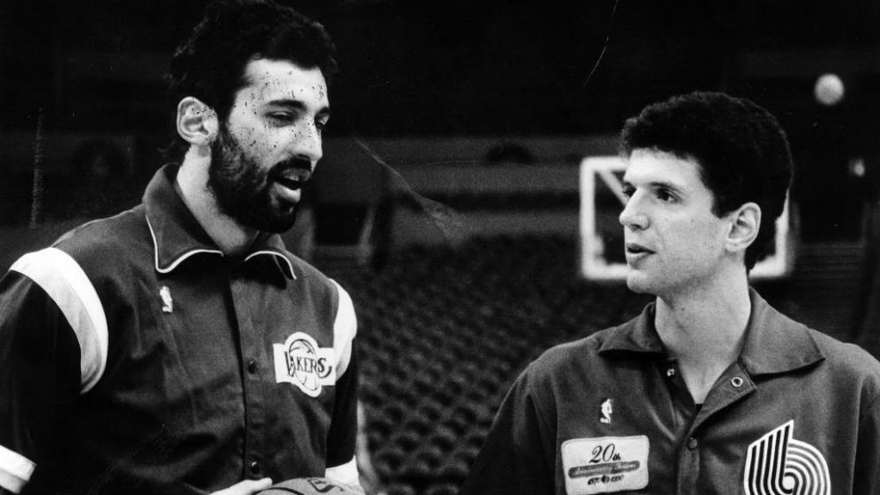 Divac foi para os Lakers, Petrovic para os Blazers Divac foi para os Lakers, Petrovic para os Blazers