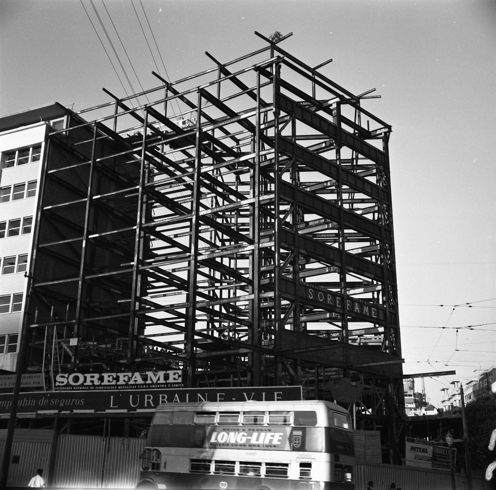 Prédio encostado ao da BP em construção, 1961, Prédio encostado ao da BP em construção, 1961,