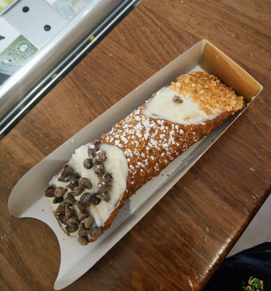Cannoli, Zuccaru, Madrid.jpg