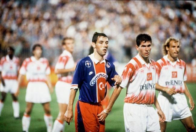 Zidane ao serviço do Cannes Zidane ao serviço do Cannes