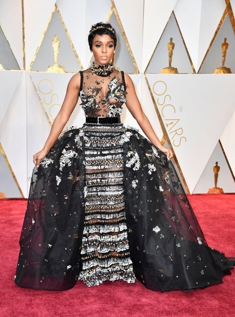 Janelle Monae em Elie Saab Couture.jpg
